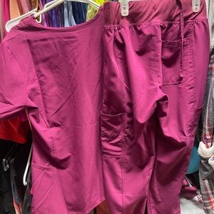 Womens Allheart scrub set